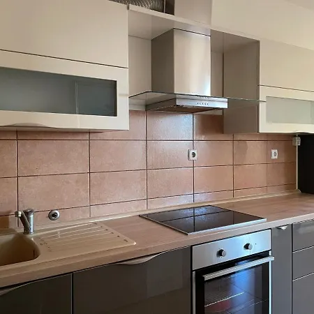 Apartment S *